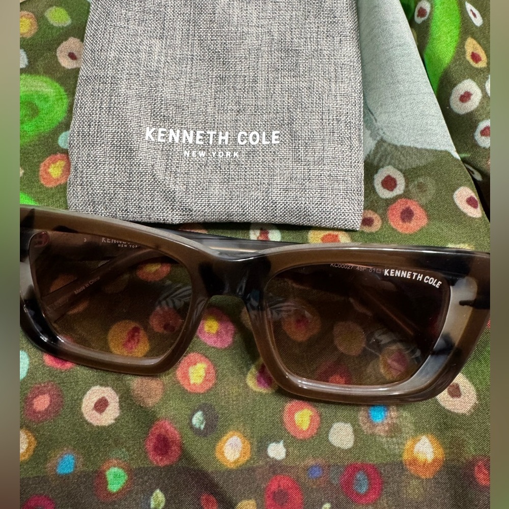 Kenneth Cole sunglasses - Picture 9 of 9